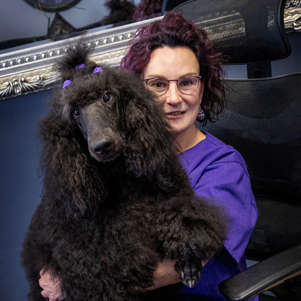 Sandra believes in the power of a warm and supportive therapeutic relationship. Her approach to therapy is rooted in empathy, active listening, and evidence-based techniques.